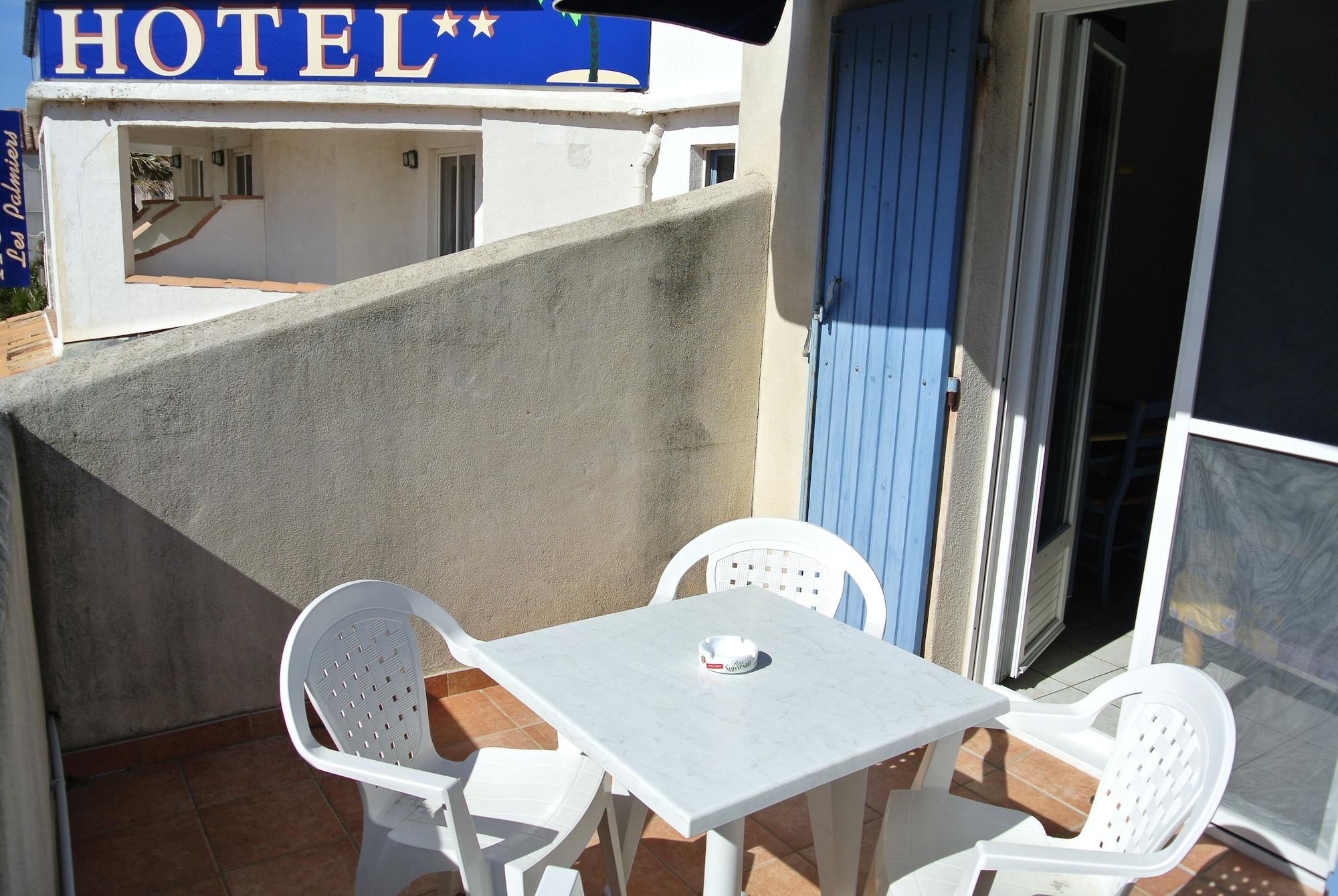 Hotel Les Palmiers En Camargue سانت ماري دو لا مير المظهر الخارجي الصورة