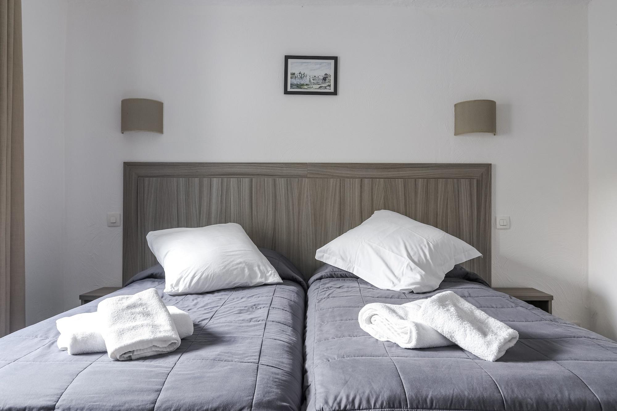 Hotel Les Palmiers En Camargue سانت ماري دو لا مير المظهر الخارجي الصورة