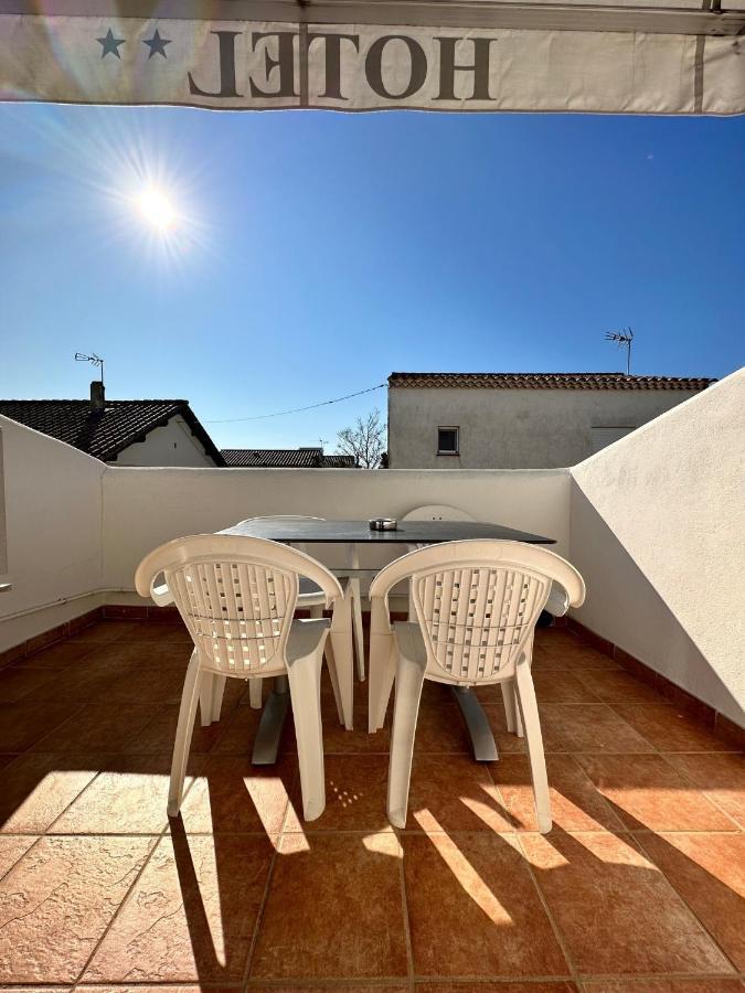 Hotel Les Palmiers En Camargue سانت ماري دو لا مير المظهر الخارجي الصورة