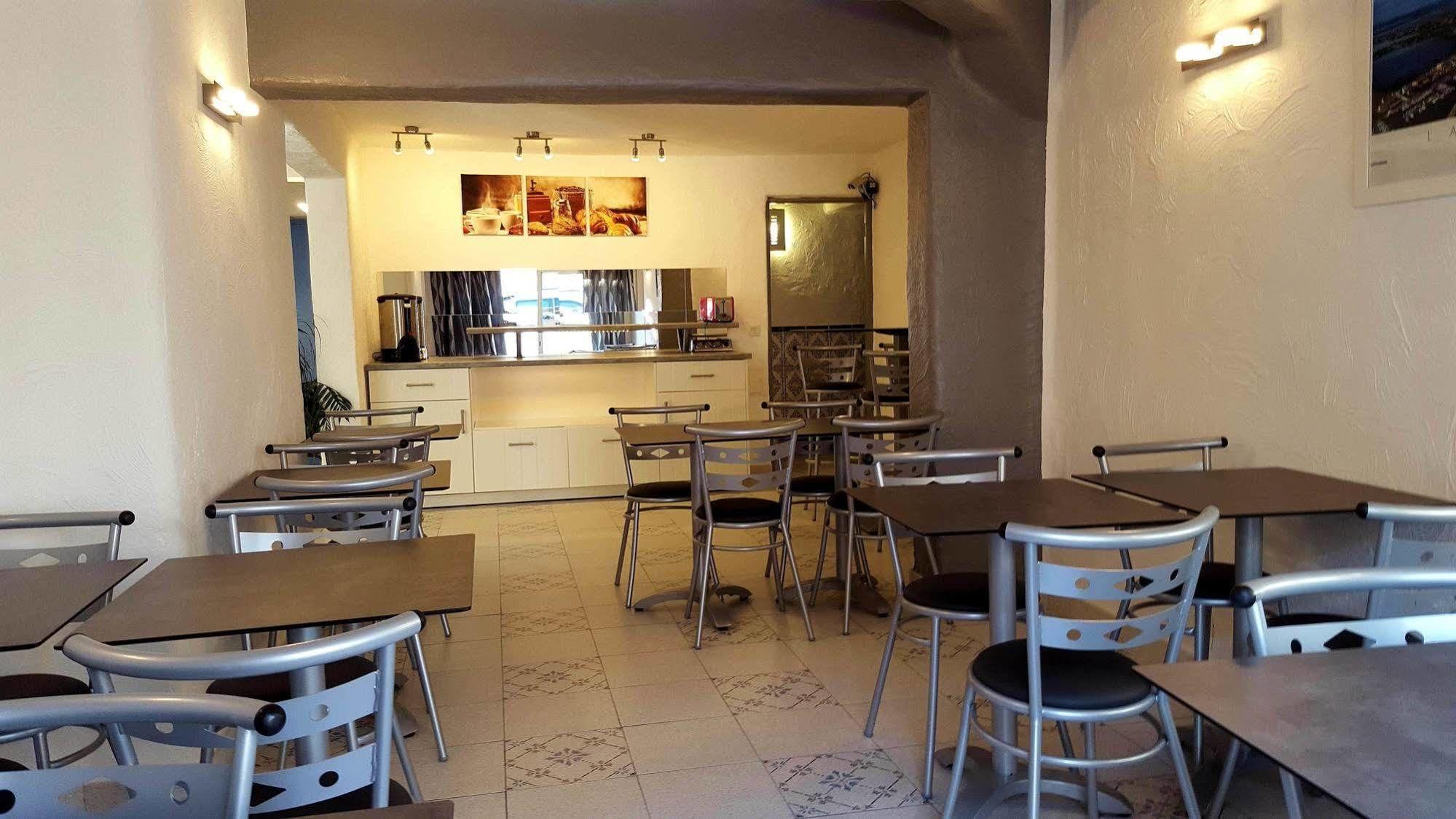 Hotel Les Palmiers En Camargue سانت ماري دو لا مير المظهر الخارجي الصورة